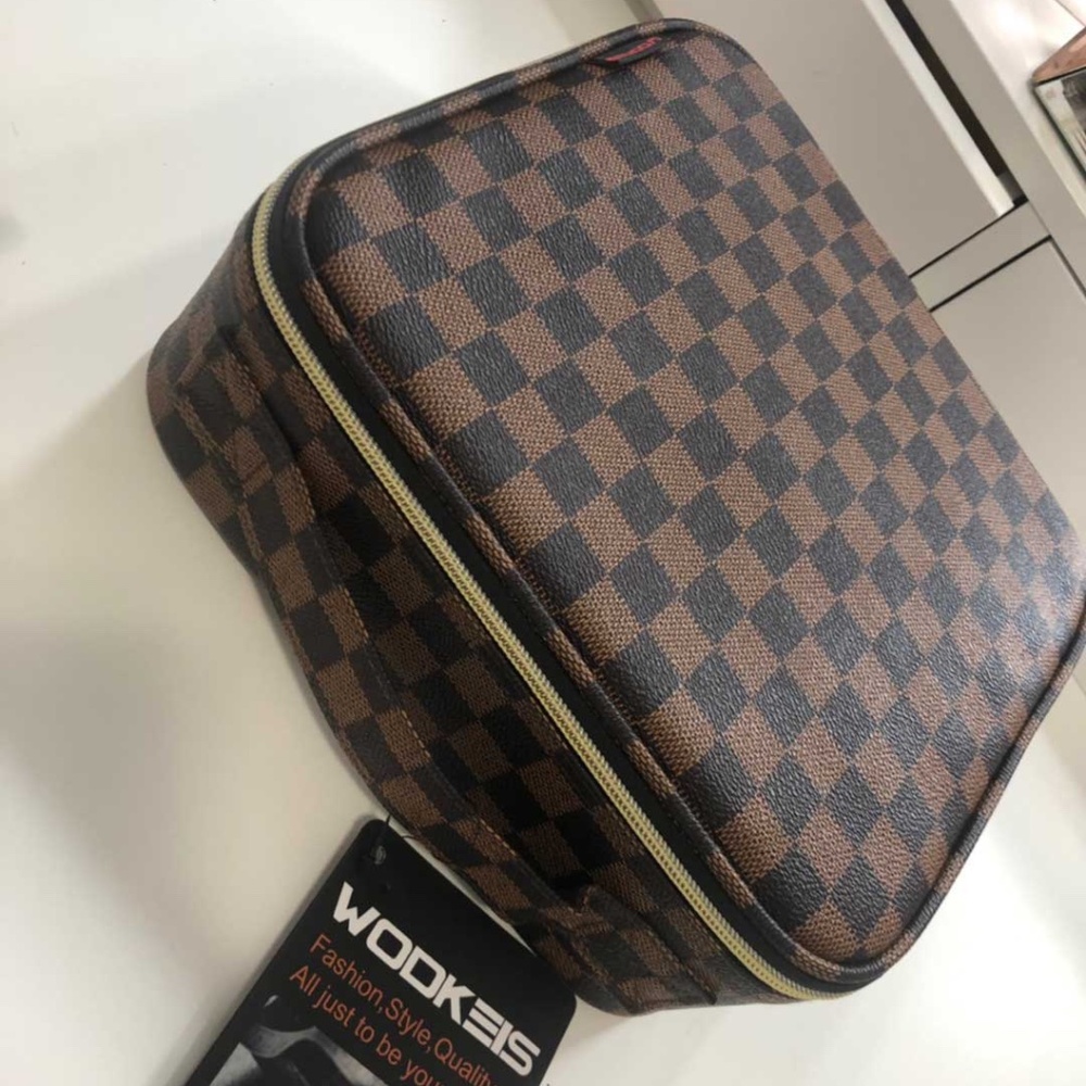 SOLD! WODKEIS Plaid Brown Makeup Case | Home | Travel | Organizer